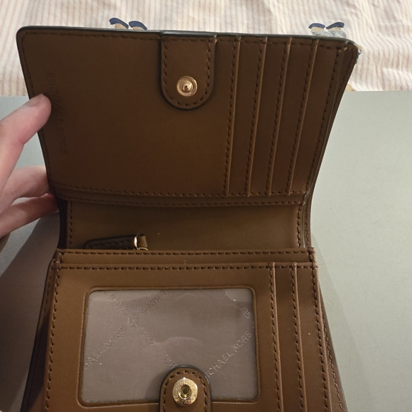 Michael Korrs Bifold Wallet - Picture 3 of 6